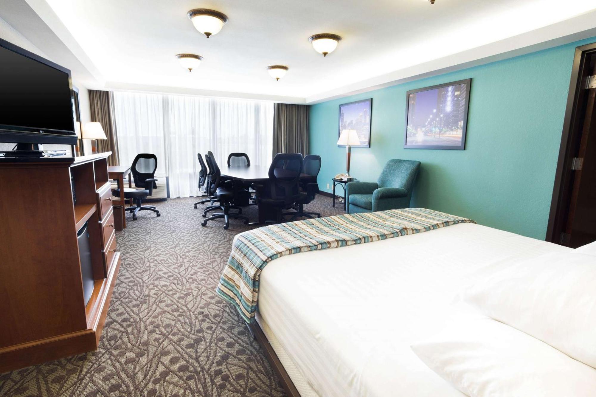 Drury Inn & Suites Atlanta モロー エクステリア 写真